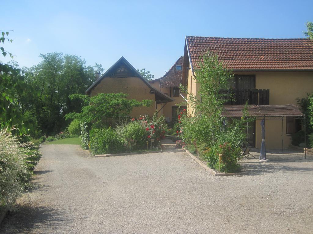 La Parenthese Bed & Breakfast Saint-Genix-sur-Guiers Exterior photo