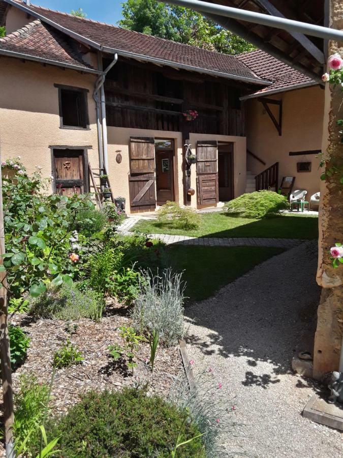 La Parenthese Bed & Breakfast Saint-Genix-sur-Guiers Exterior photo
